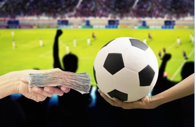 Explained: Moneyline, Handicap, Over/Under & Prop Bets in Football Explained: Moneyline, Handicap, Over/Under & Prop Bets in Football