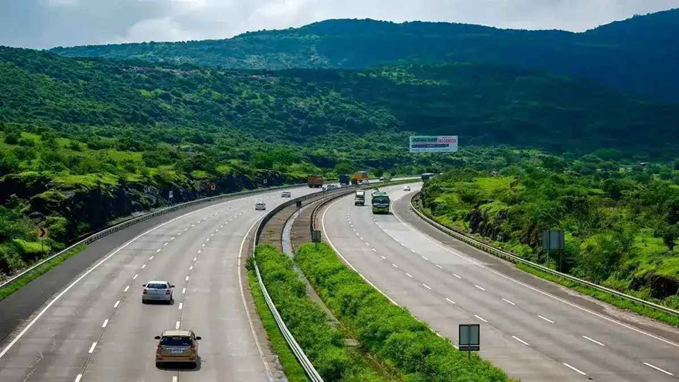 Spiritual Road Trips Reimagined: Why Pune to Nashik Travel Is Trending in 2026